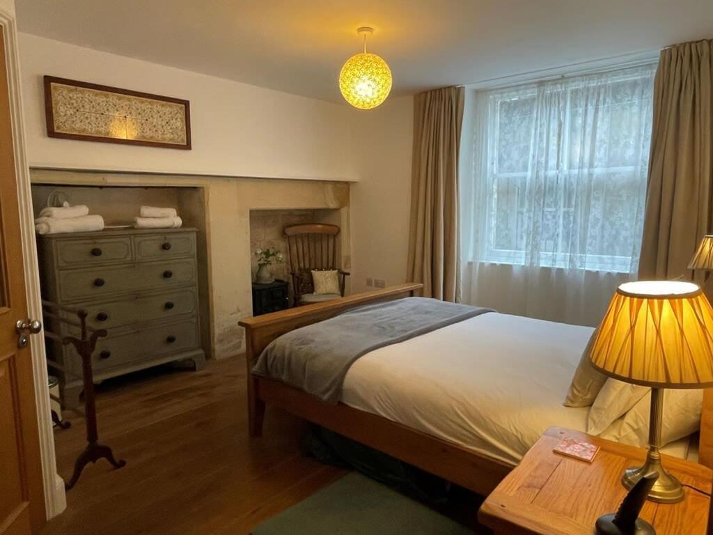 Apartamento Beautiful 3 Bed Basement Flat With Garden Bath Exterior foto